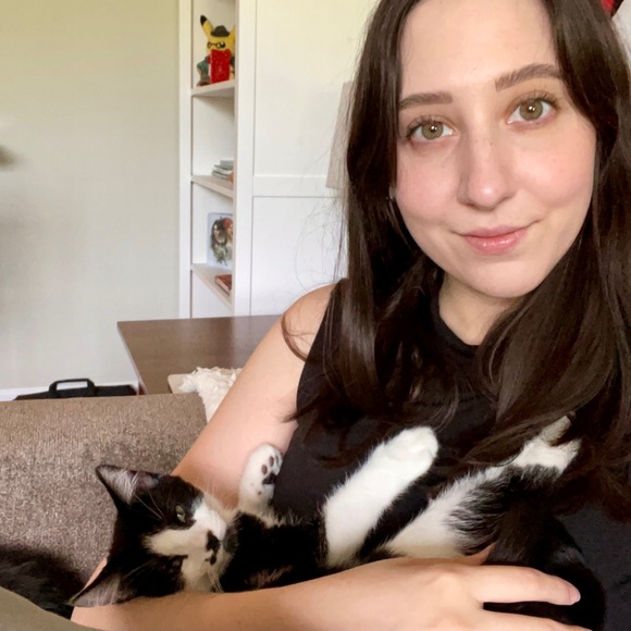 Meet your Posher, Danya - Picture 1 of 1